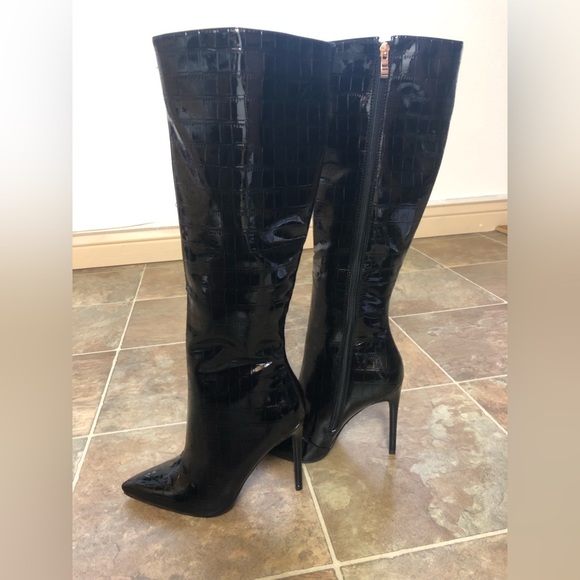 SEXY SAY MY NAME CROC 🐊 PRINT STILETTO BOOTS SIZE: 9.0 - Picture 1 of 8